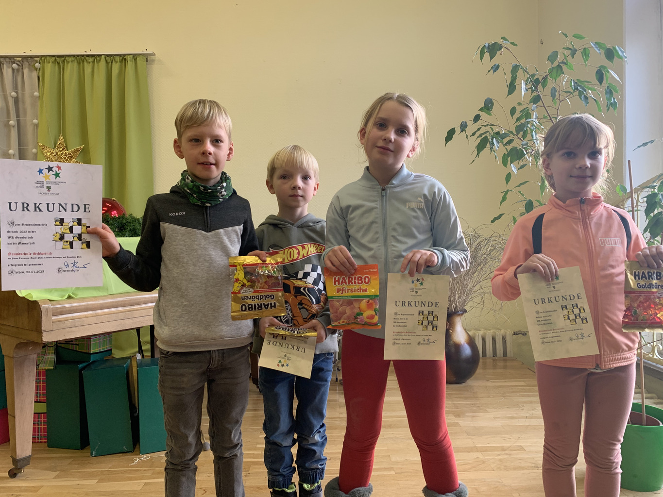 Grundschule Schweinitz mit unseren Spielern Teamfoto der Grundschule Schweinitz